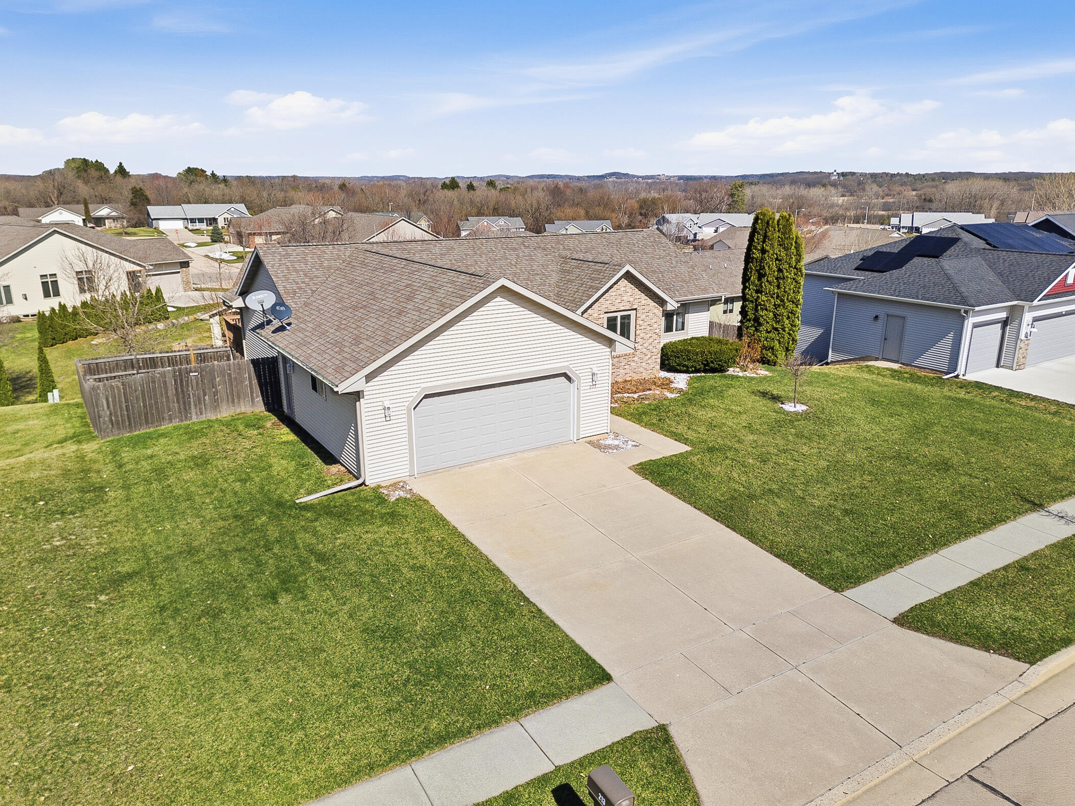 213 Wollet Drive Fort Atkinson, WI 53538 - Photo 3 of 66 04