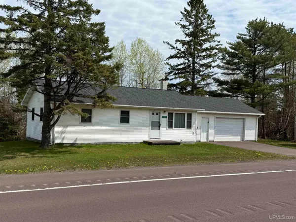 $209,000 | 42976 Wilson Memorial Drive, Chassell, MI 49916