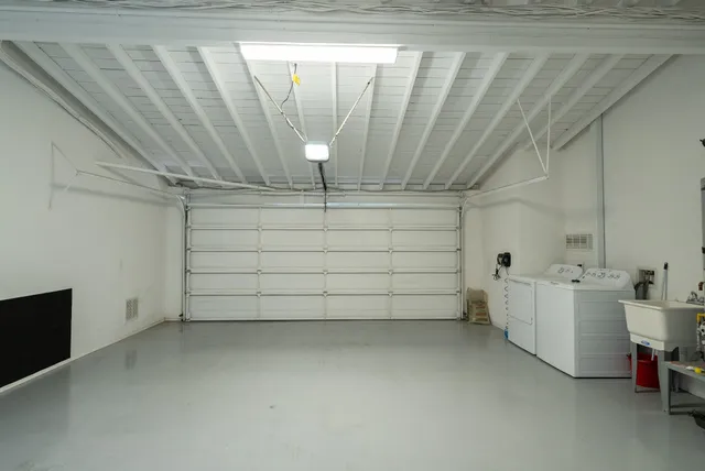 $3,750 | 2383 East Powell Road, Palm Springs, CA 92262