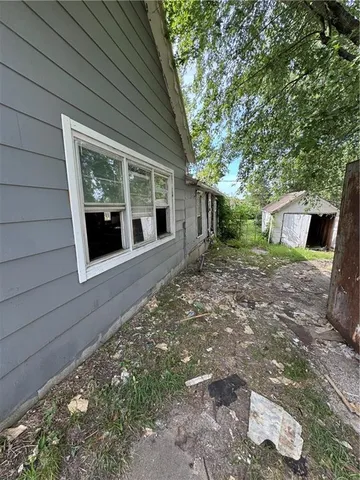 $75,000 | 802 Pine Street, Pleasant Hill, MO 64080