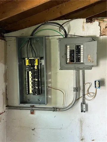 $75,000 | 802 Pine Street, Pleasant Hill, MO 64080