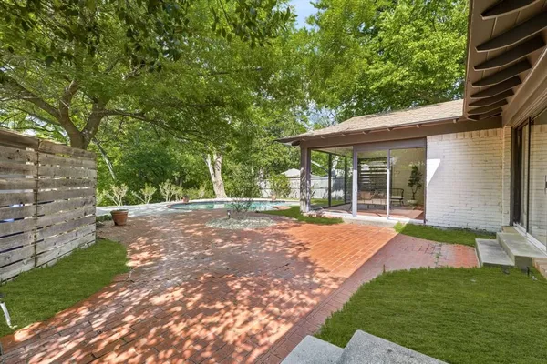 $865,000 | 6467 Danbury Lane, Dallas, TX 75214