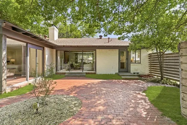 $865,000 | 6467 Danbury Lane, Dallas, TX 75214