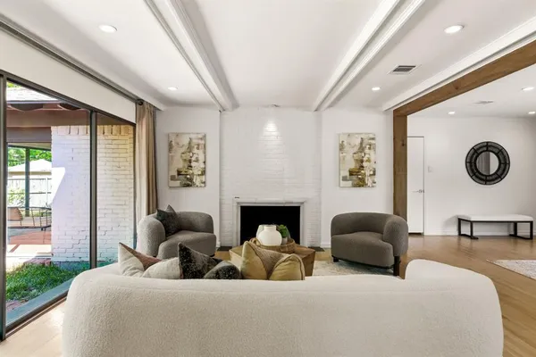 $865,000 | 6467 Danbury Lane, Dallas, TX 75214