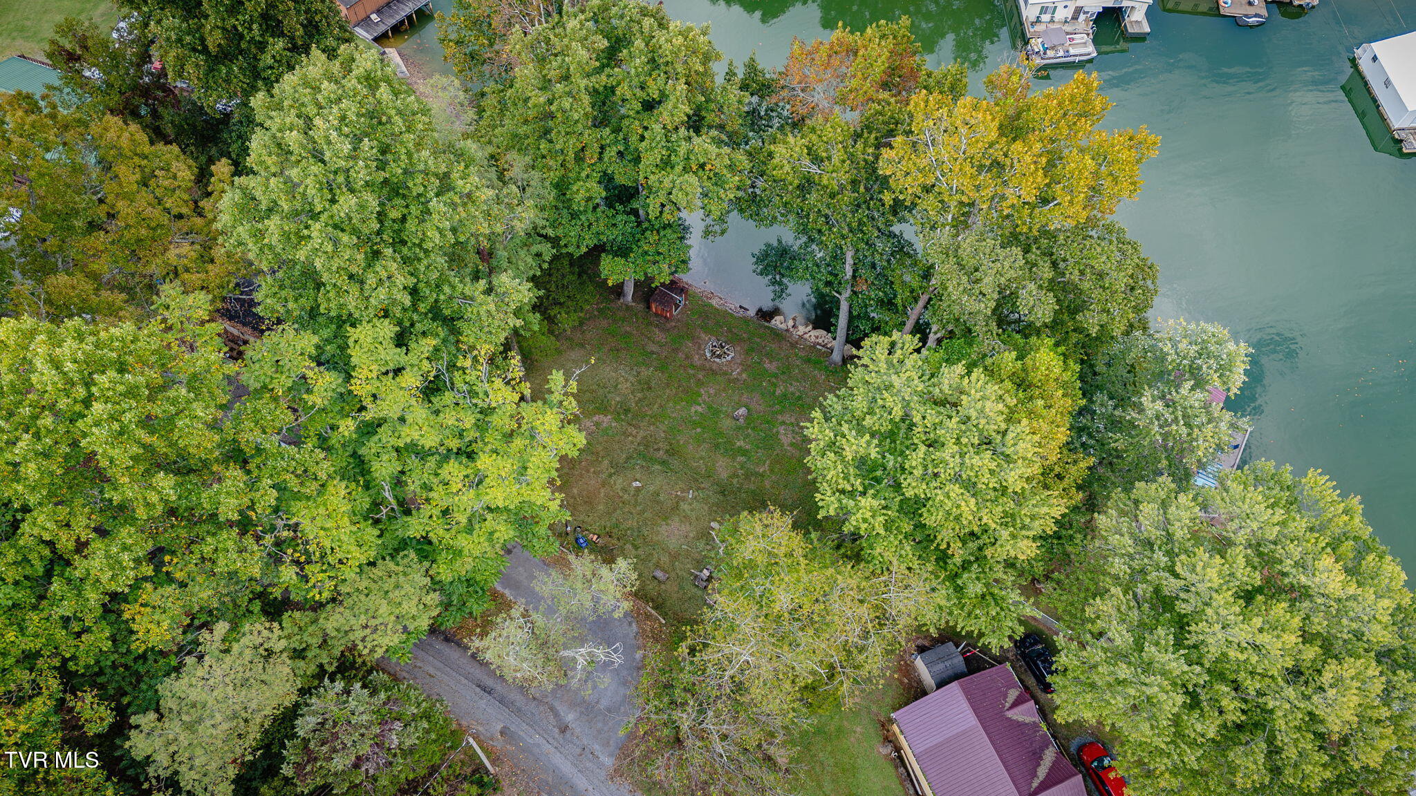 417 Cope Road Kingsport, TN 37663 - Photo 9 of 16 103