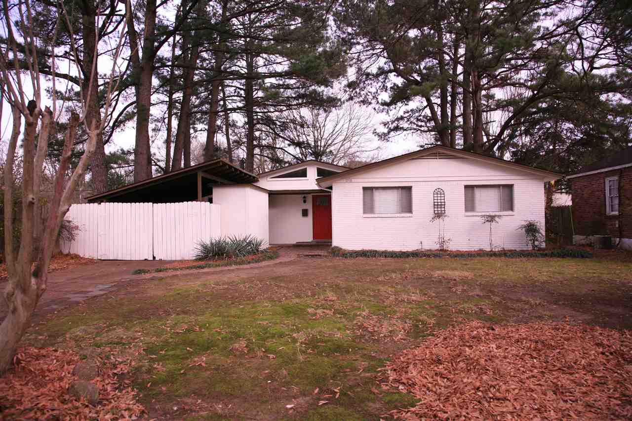 1516 Delmont Road Memphis, TN 38117 - Photo 1 of 25 Gallery Image 1