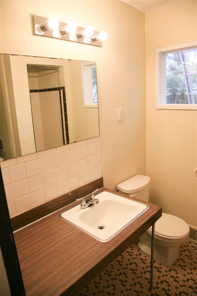 1516 Delmont Road Memphis, TN 38117 - Photo 9 of 25 Gallery Image 9