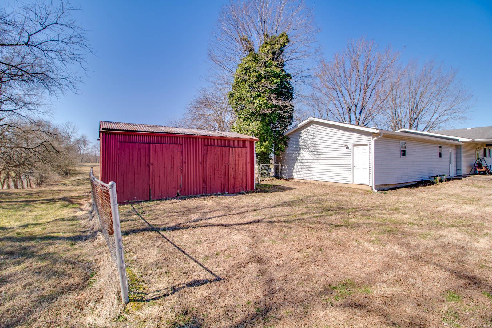 8816 Blue Ridge Road Alton, IL 62002 - Photo 22 of 50
