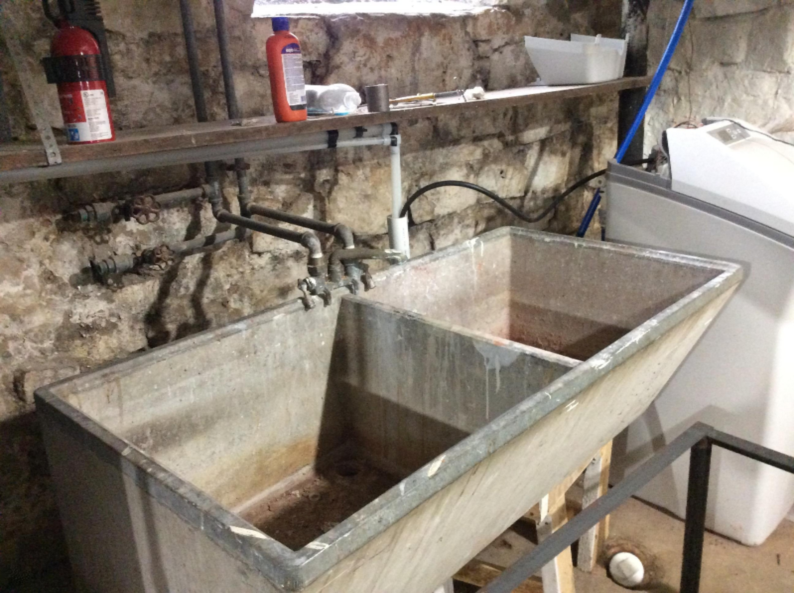414 Cedar Street Manistee, MI 49660 - Photo 68 of 70 Iron Tubs