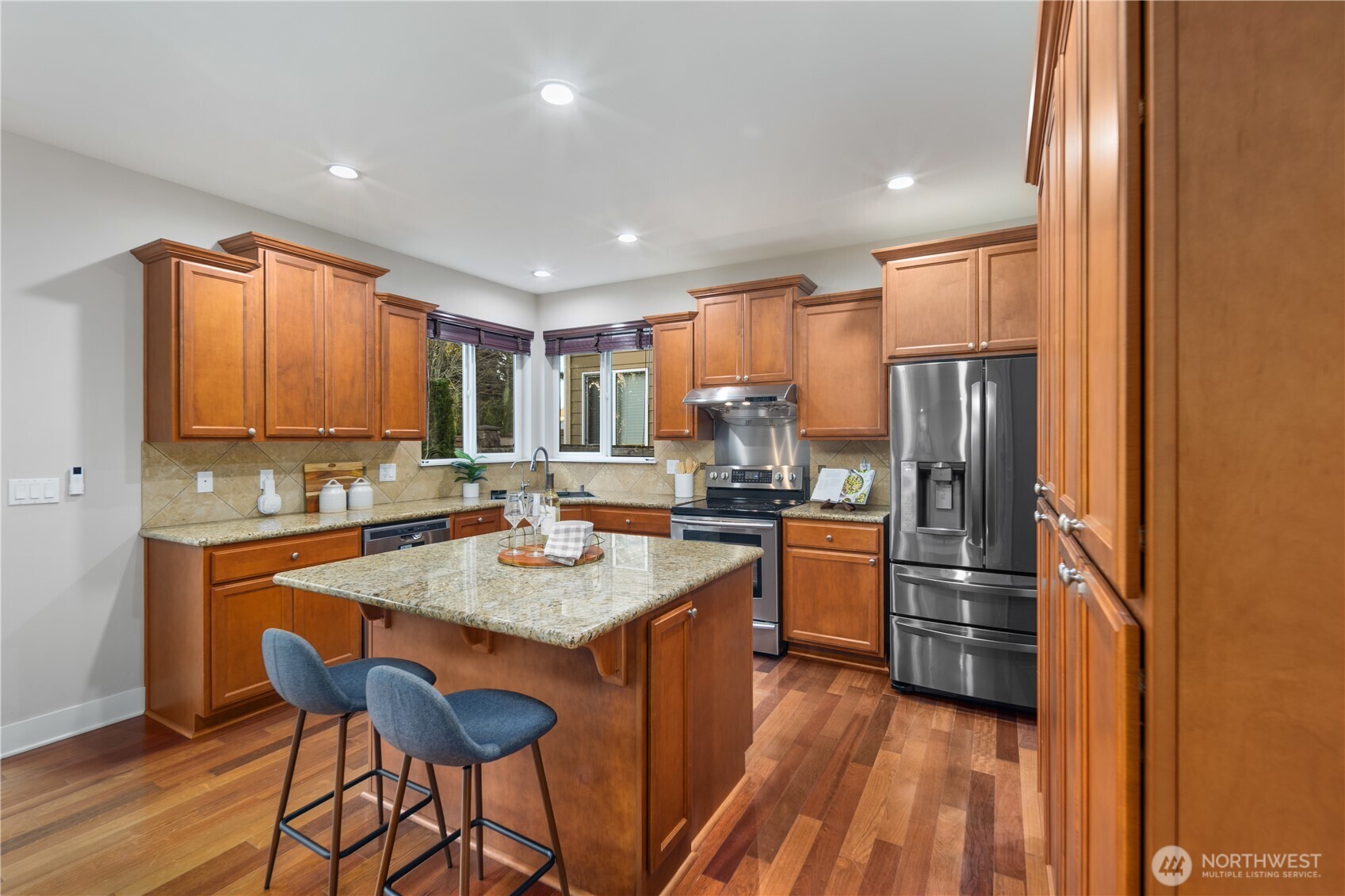 5111 Northeast 7th Place Renton, WA 98059 - Photo 17 of 40