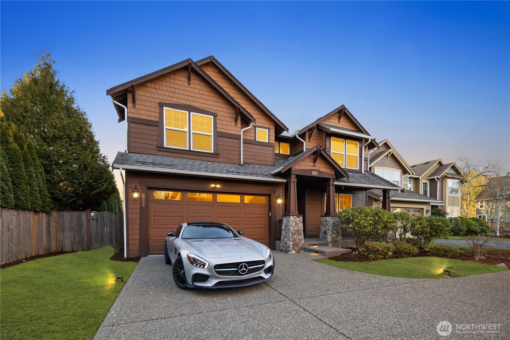 5111 Northeast 7th Place Renton, WA 98059 - Photo 2 of 40