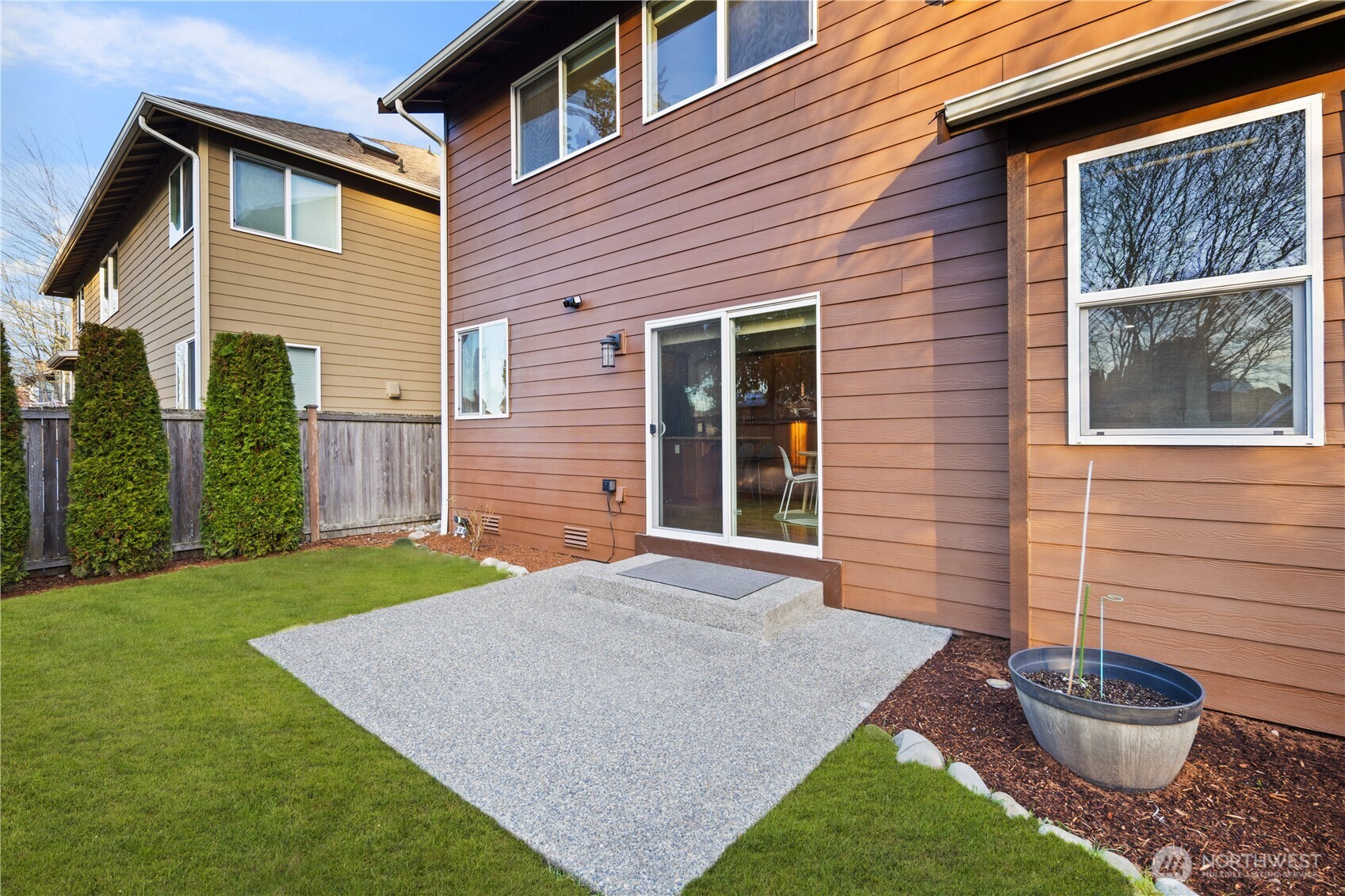 5111 Northeast 7th Place Renton, WA 98059 - Photo 38 of 40