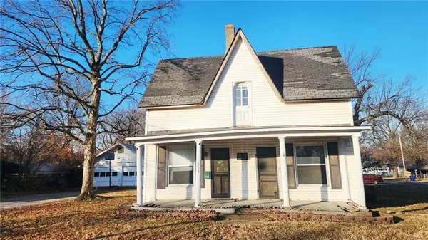 $59,900 | 325 North Pennsylvania Avenue, Columbus, KS 66725