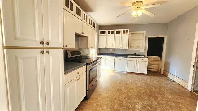 $59,900 | 325 North Pennsylvania Avenue, Columbus, KS 66725