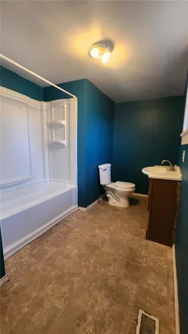 $59,900 | 325 North Pennsylvania Avenue, Columbus, KS 66725