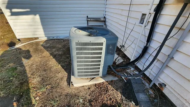 $59,900 | 325 North Pennsylvania Avenue, Columbus, KS 66725