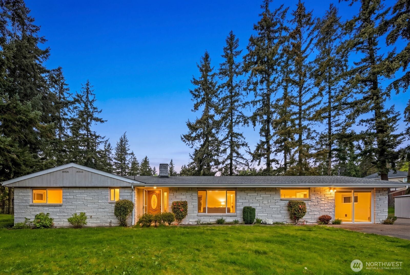 15420 Southeast 144th Place Renton, WA 98059 - Photo 1 of 37