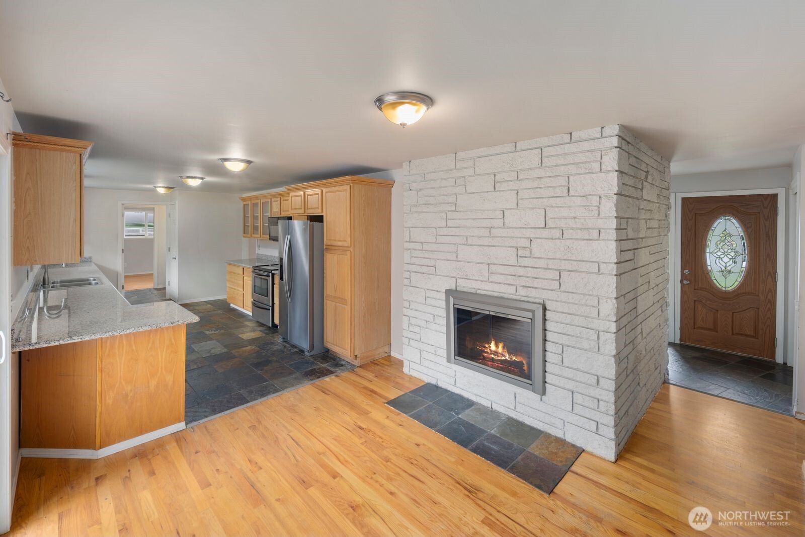 15420 Southeast 144th Place Renton, WA 98059 - Photo 16 of 37