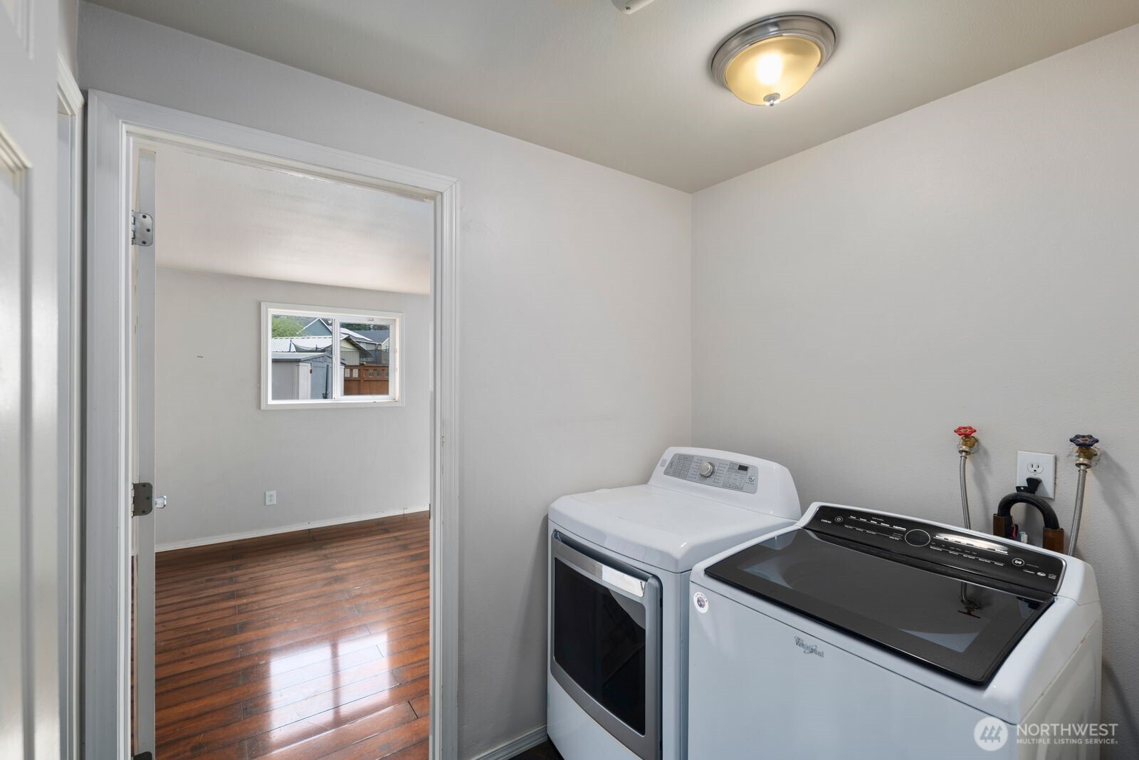 15420 Southeast 144th Place Renton, WA 98059 - Photo 28 of 37