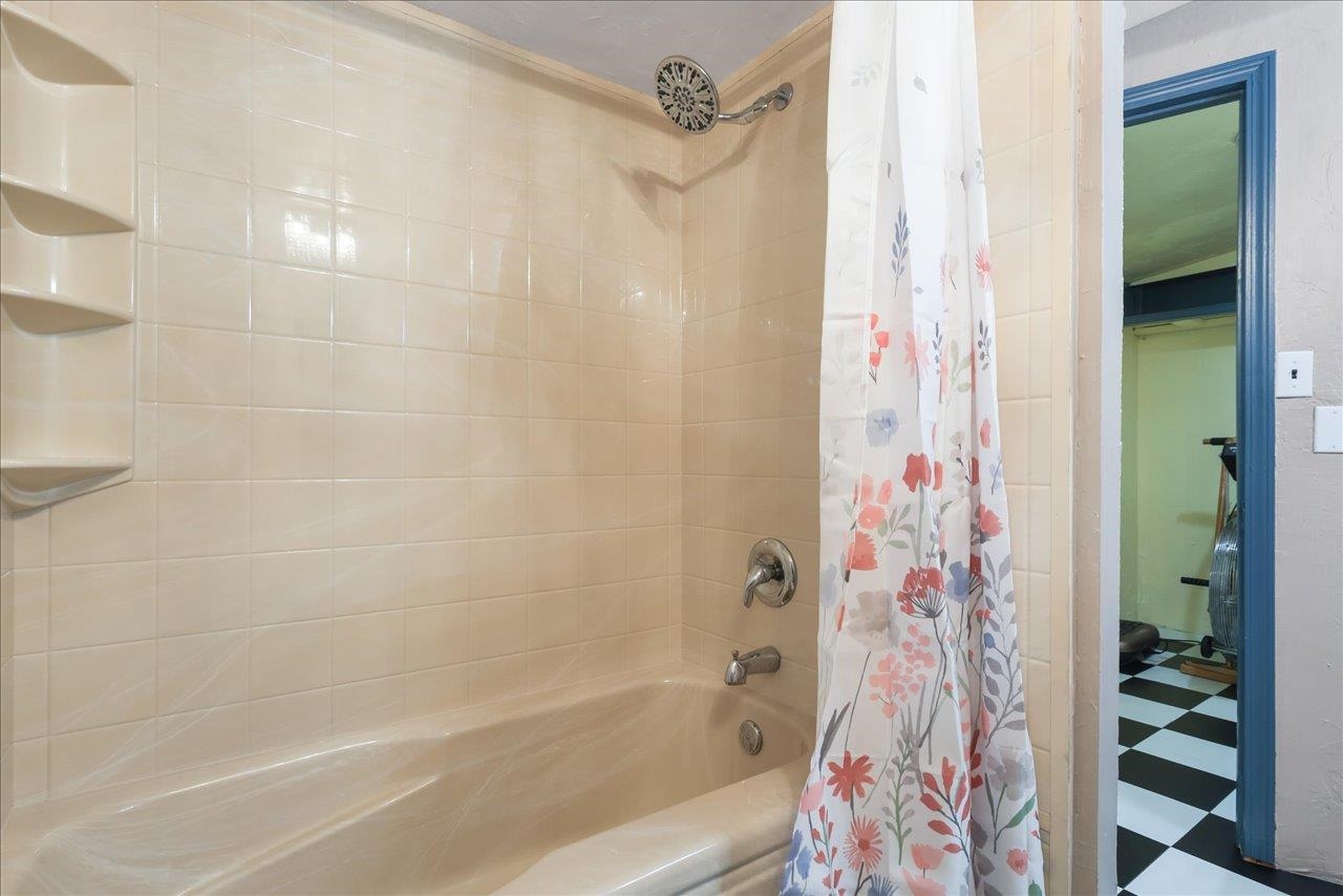 698 Liberty Road, Unit 2 Quincy, FL 32351 - Photo 11 of 56