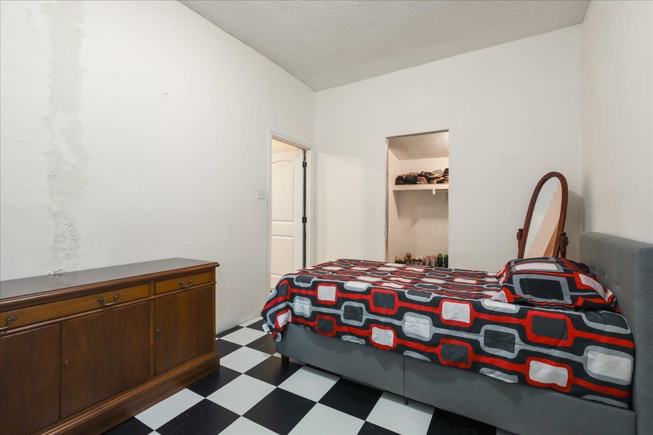 698 Liberty Road, Unit 2 Quincy, FL 32351 - Photo 3 of 56