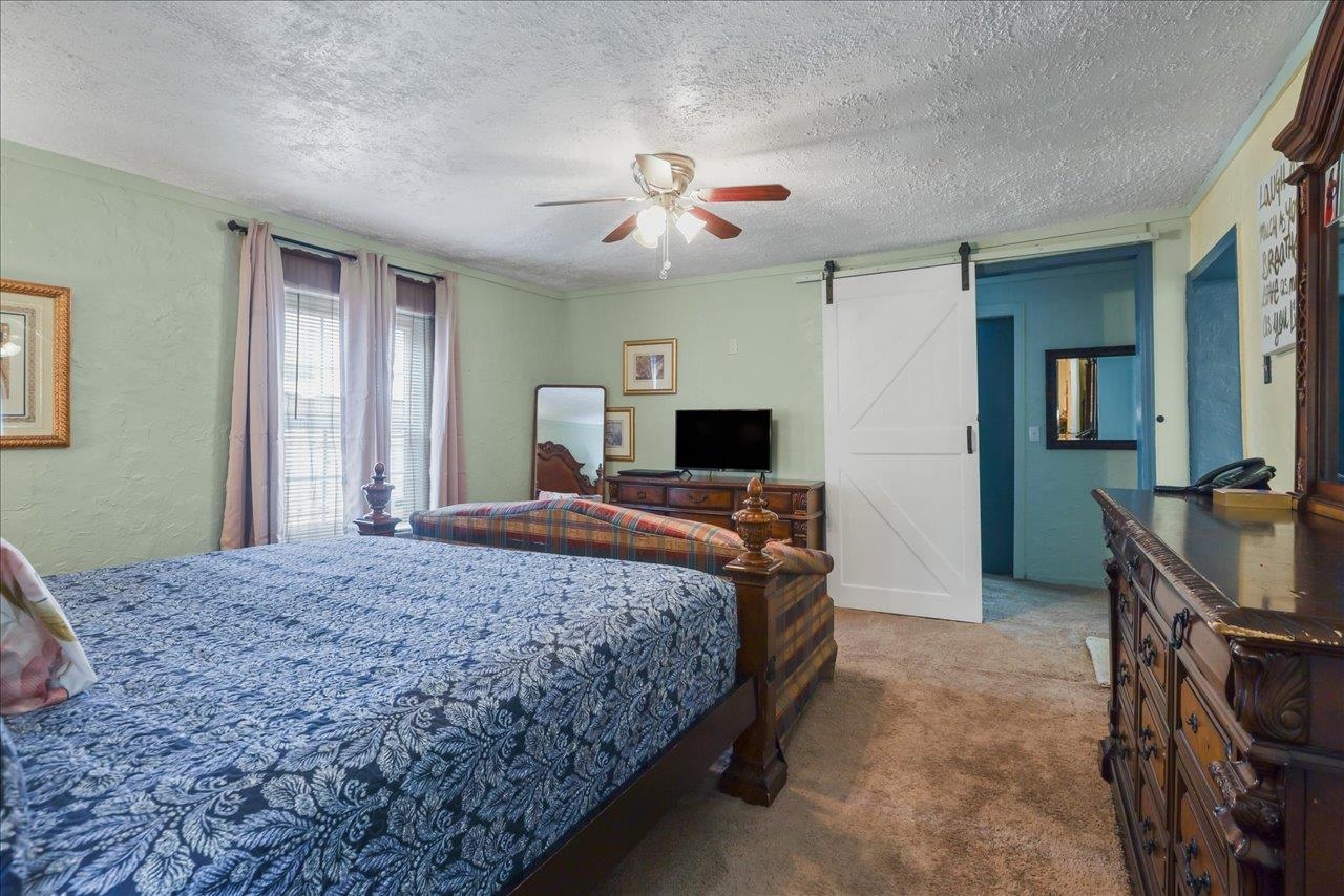 698 Liberty Road, Unit 2 Quincy, FL 32351 - Photo 7 of 56