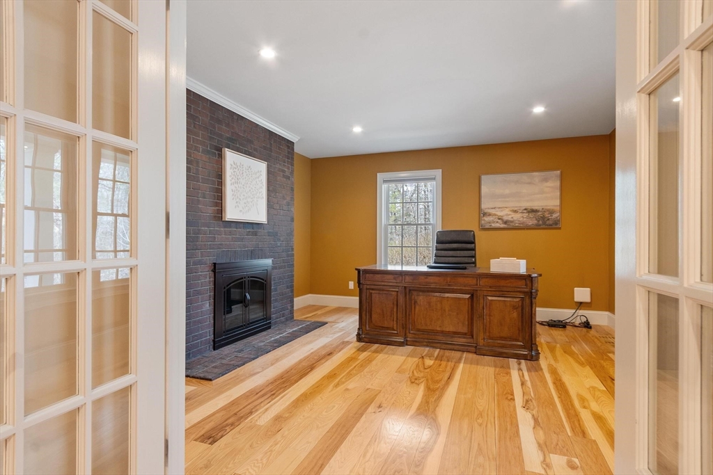 18 South Shaker Road Harvard, MA 01451 - Photo 4 of 41