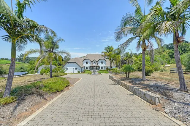 $1,699,000 | 25570 Fuerte Road, Temecula, CA 92590