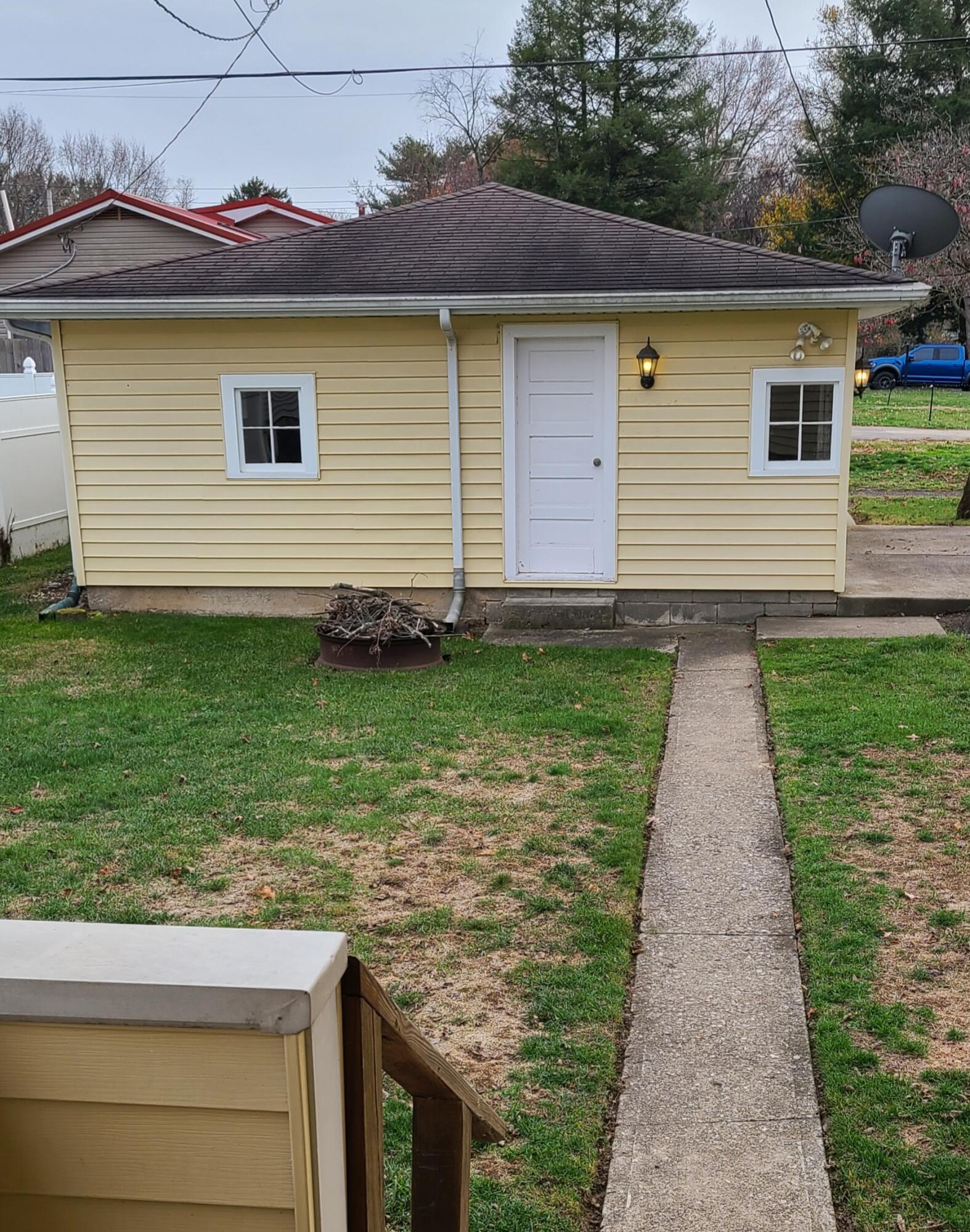 275 Rugg Avenue Newark, OH 43055 - Photo 6 of 34 20241118_145005
