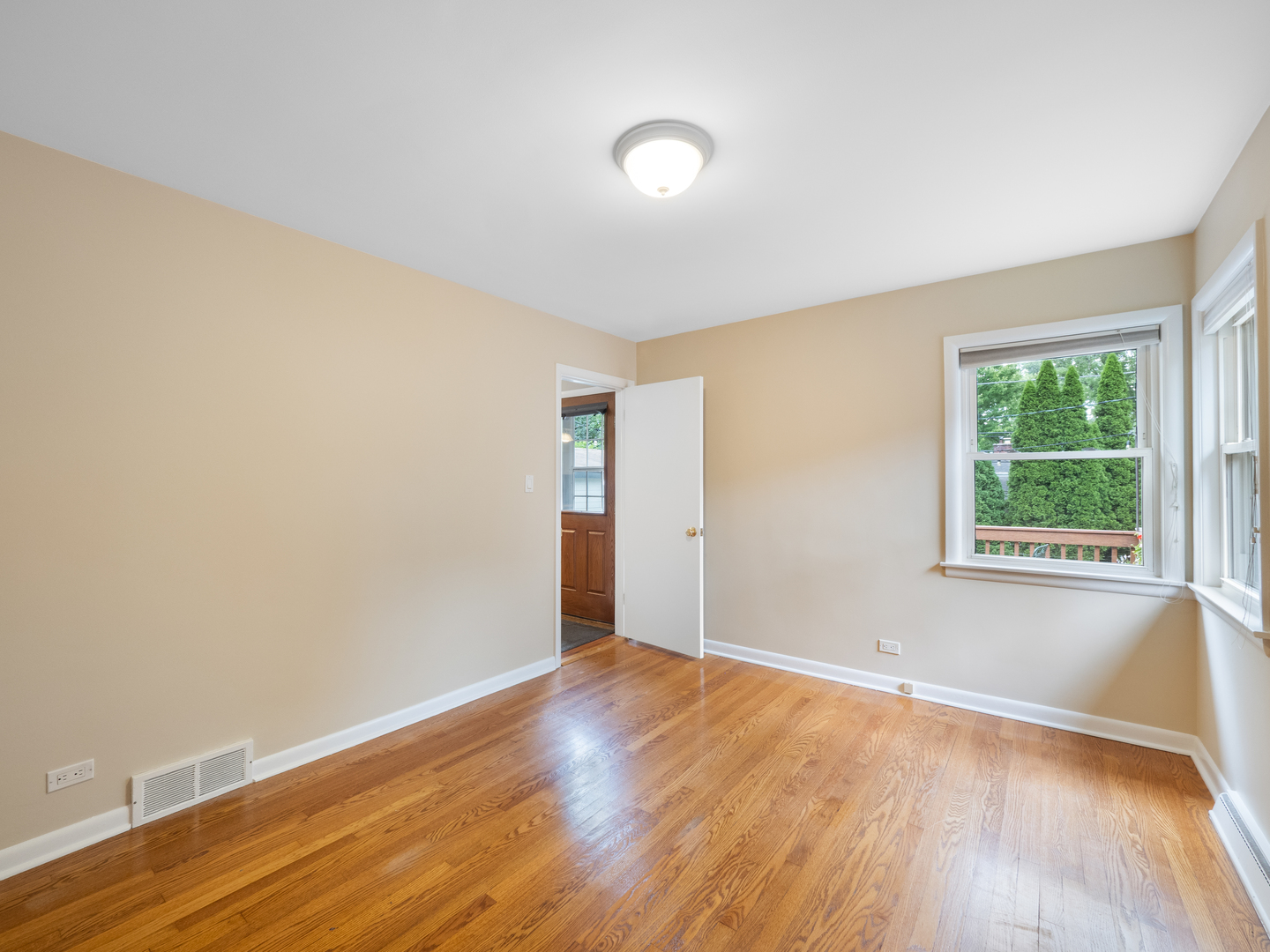 727 Harms Road Glenview, IL 60025 - Photo 9 of 27 Gallery Image 9