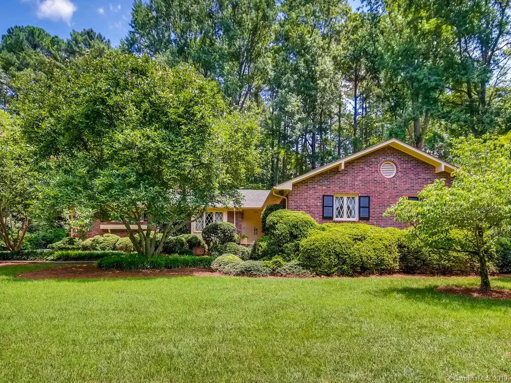 535 Pine Road Davidson, NC 28036 - Photo 3 of 22 Gallery Image 3