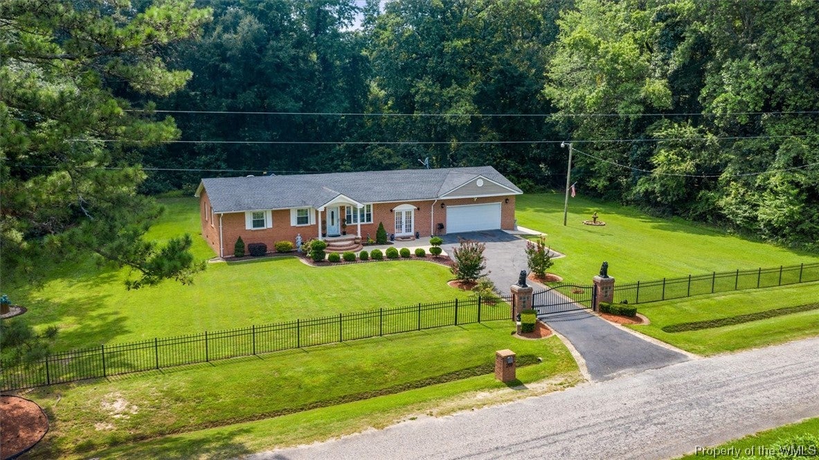 259 Clubhouse Road Dendron, VA 23839 - Photo 39 of 50 Gallery Image 39