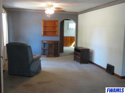 622 West Dustman Road Bluffton, IN 46714 - Photo 3 of 10 Gallery Image 3