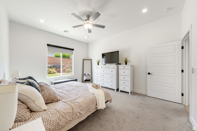 4024 Cerro Way St. George, UT 84790 - Photo 17 of 58