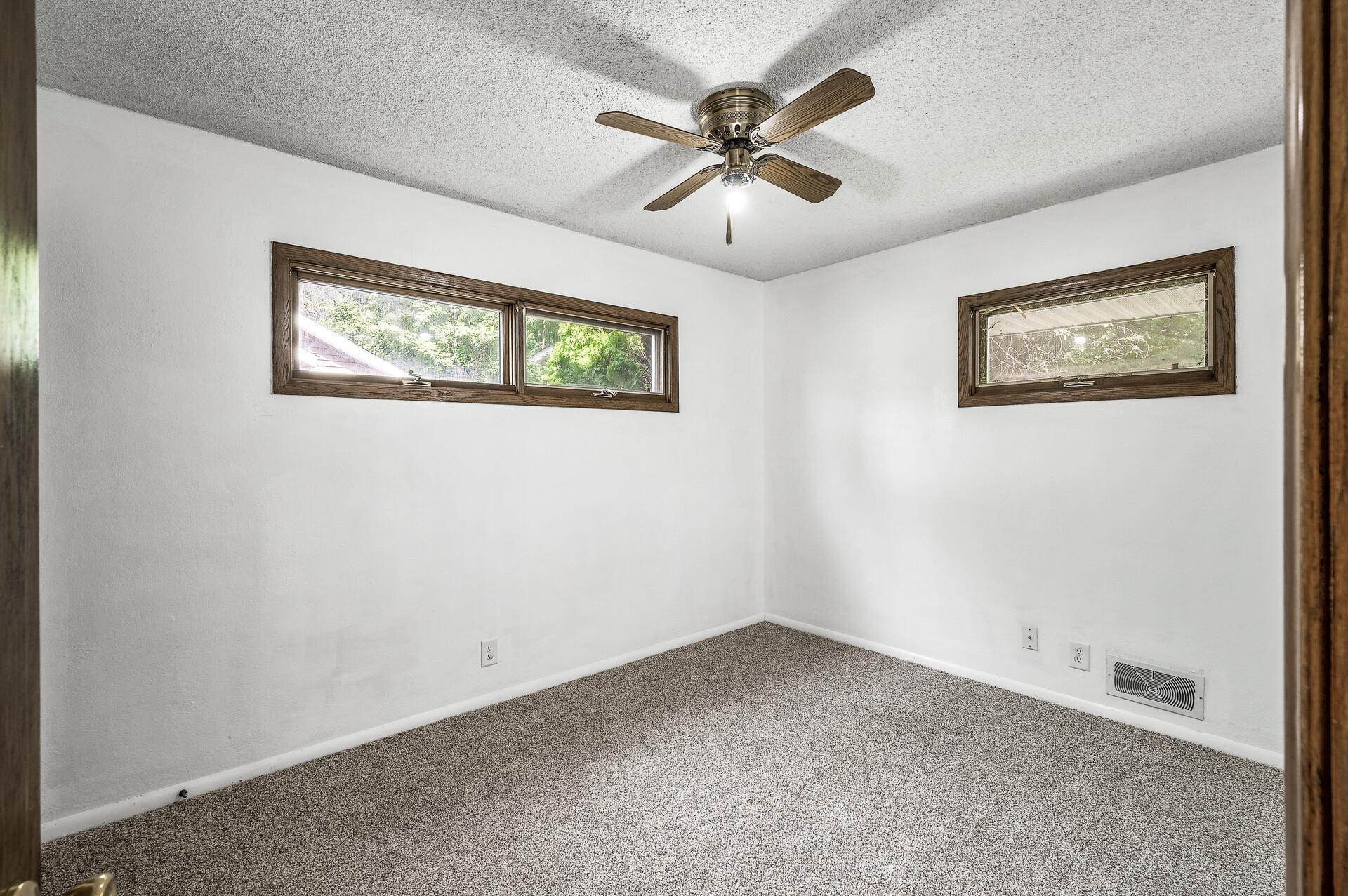 2583 County Rd F East St. Paul, MN 55110 - Photo 16 of 28