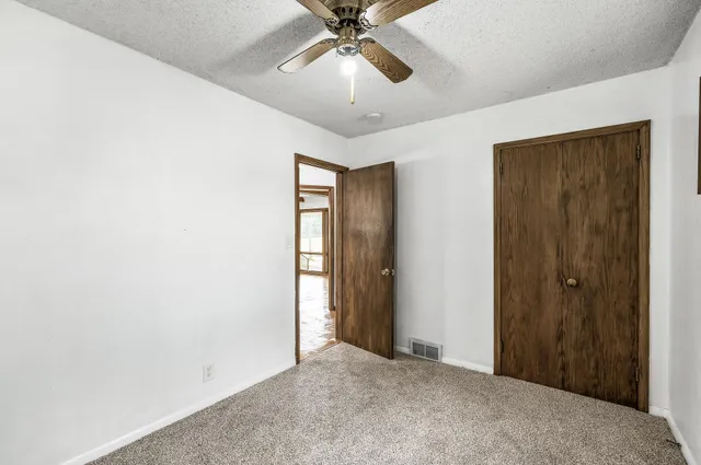 $370,000 | 2583 County Rd F East, St. Paul, MN 55110