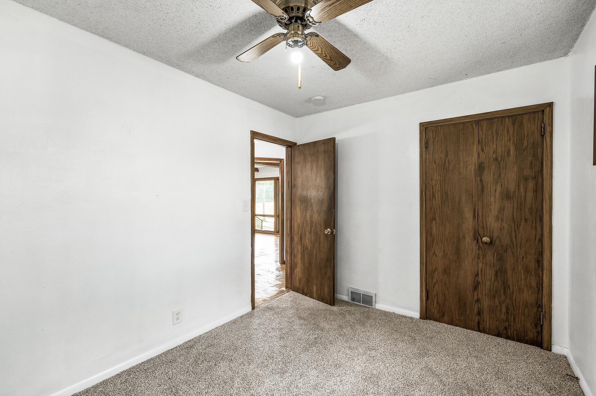 2583 County Rd F East St. Paul, MN 55110 - Photo 17 of 28