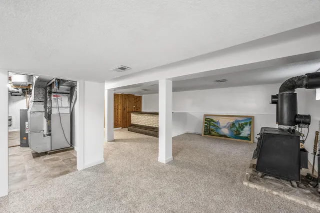 $370,000 | 2583 County Rd F East, St. Paul, MN 55110