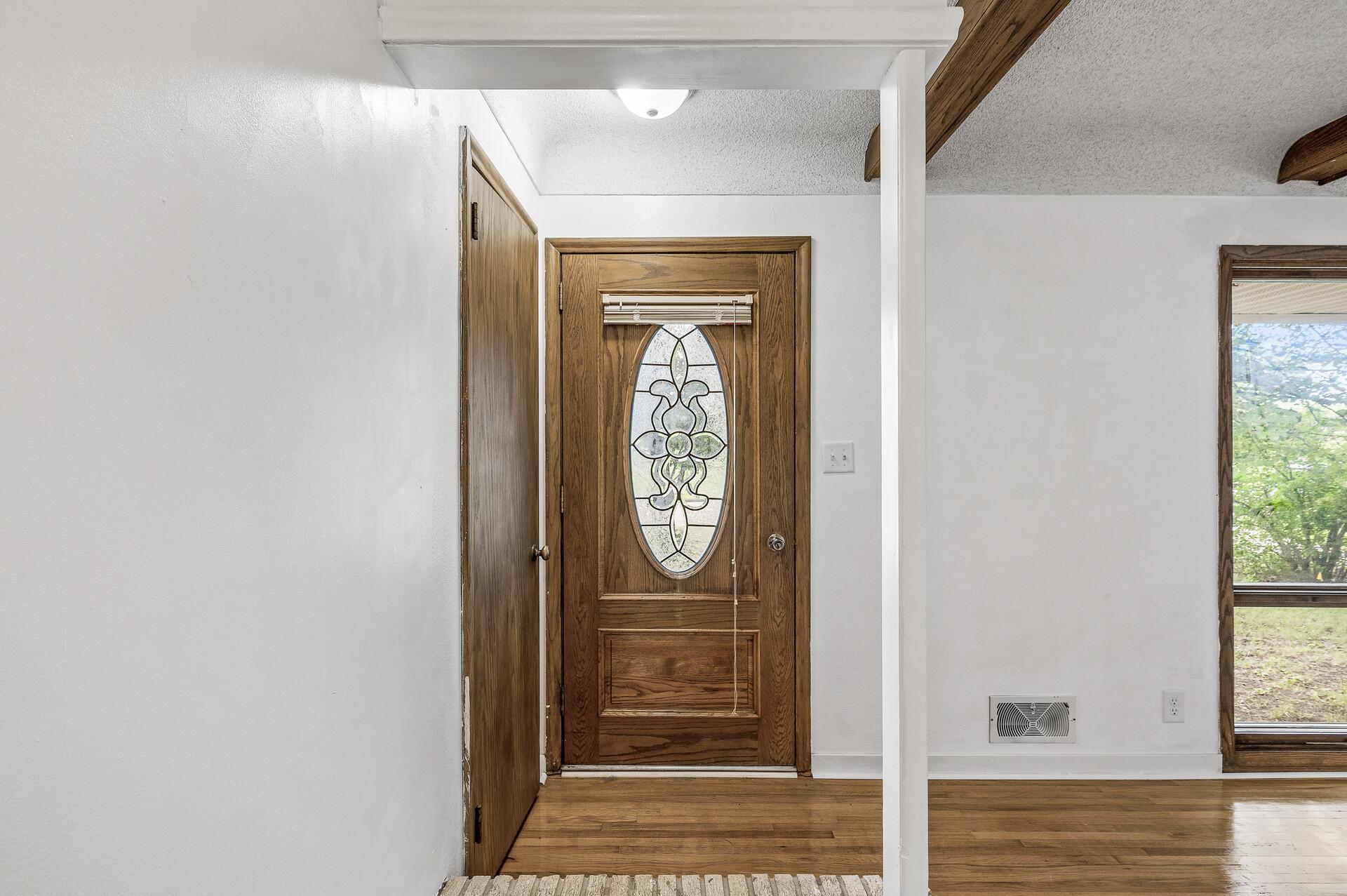 2583 County Rd F East St. Paul, MN 55110 - Photo 5 of 28