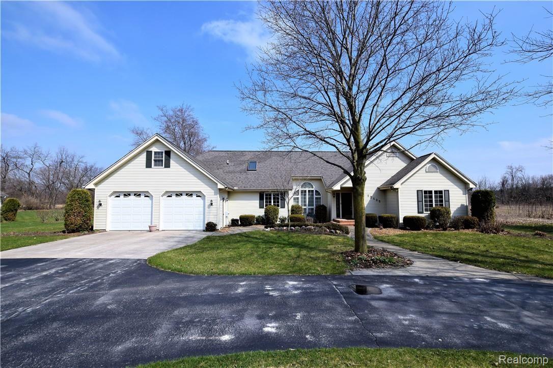 12405 East Potter Road Davison, MI 48423 - Photo 16 of 36 DSC_0002 (2).JPG