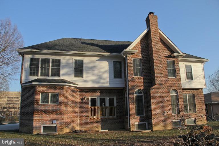 8024 Holland Road Alexandria, VA 22306 - Photo 3 of 17 Exterior (Rear)