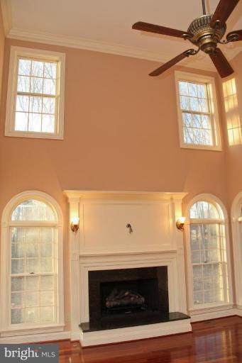 8024 Holland Road Alexandria, VA 22306 - Photo 7 of 17 Family Room