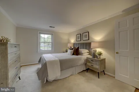$1,249,000 | 1112 Fallsmead Way, Potomac, MD 20854