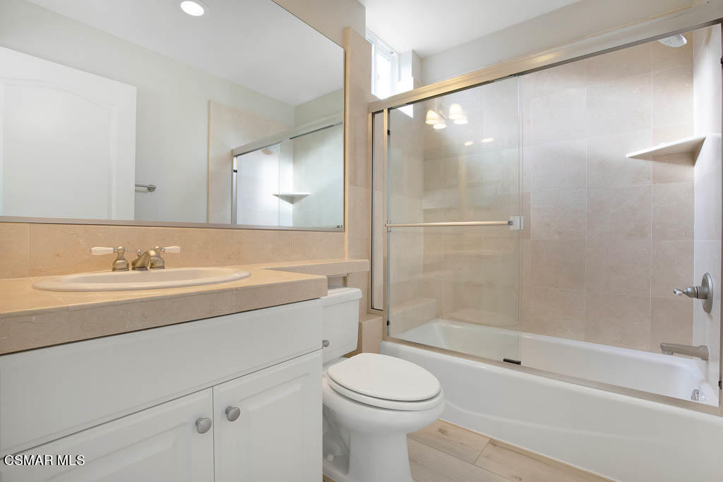 20828 Vercelli Way Porter Ranch, CA 91326 - Photo 45 of 59 20828 Vercelli Way - HsHProd-30.jpeg