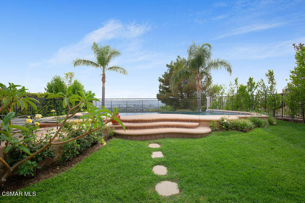 20828 Vercelli Way Porter Ranch, CA 91326 - Photo 50 of 59 20828 Vercelli Way - HsHProd-12.jpeg