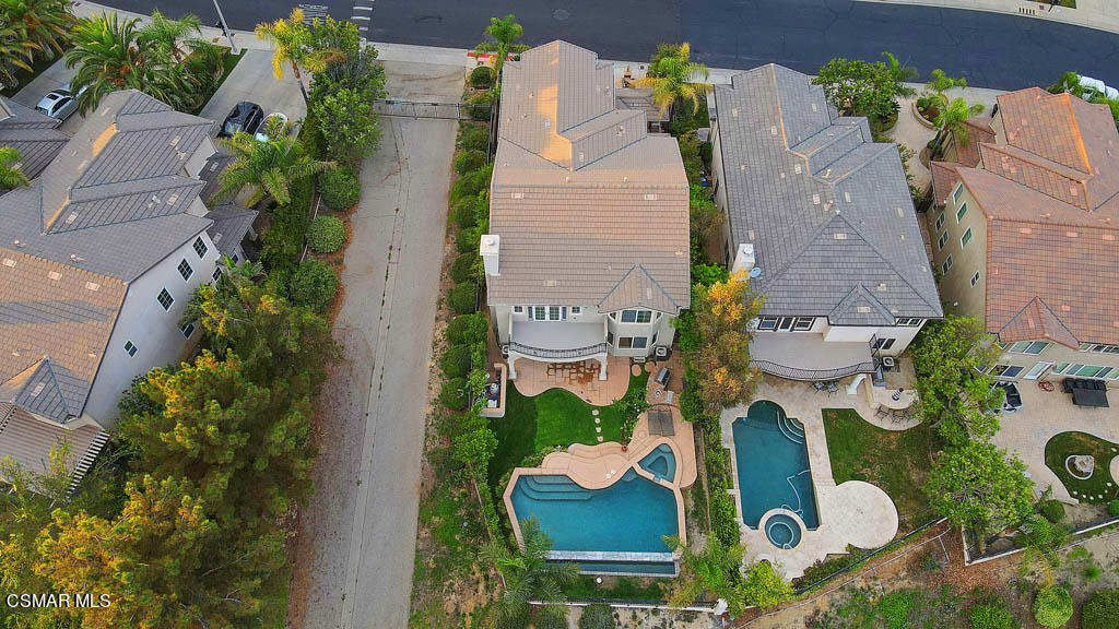 20828 Vercelli Way Porter Ranch, CA 91326 - Photo 56 of 59 20828 Vercelli Way - HsHProd-69.jpeg