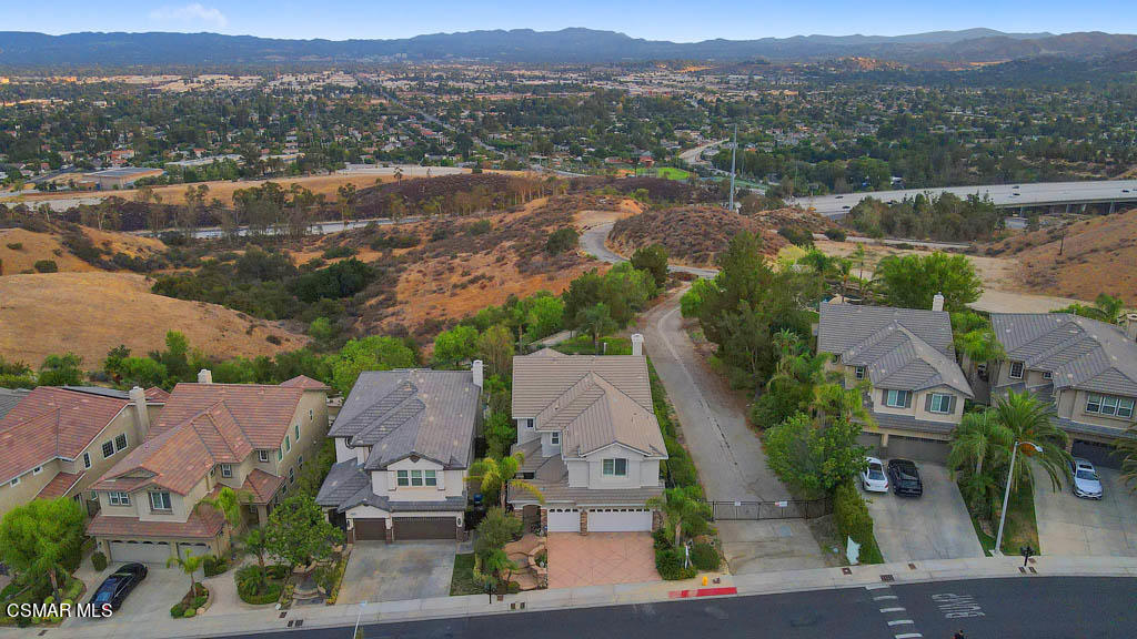 20828 Vercelli Way Porter Ranch, CA 91326 - Photo 57 of 59 20828 Vercelli Way - HsHProd-65.jpeg