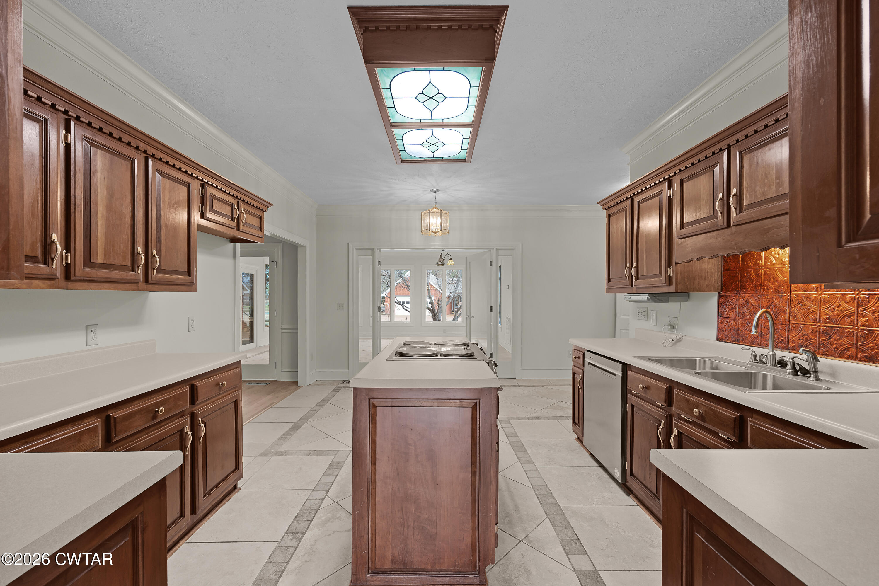 290 Redfield Drive Jackson, TN 38305 - Photo 11 of 29 EN4A4437