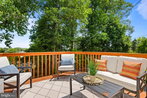 $659,900 | 220 Walnut Lane, Ambler, PA 19002