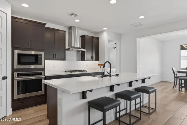 a picture of a building